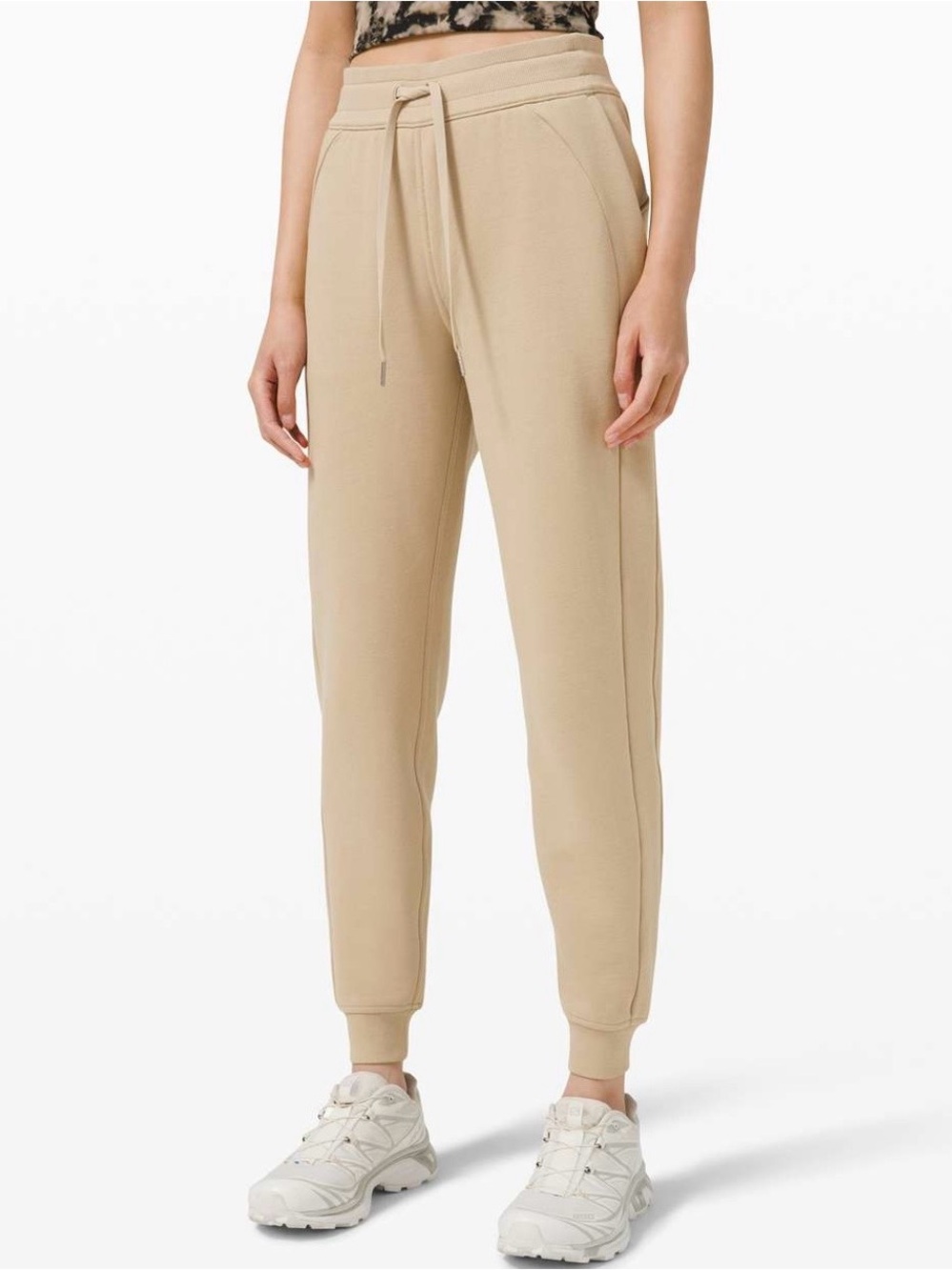 NWT Lululemon Scuba High Rise Jogger 25.5" Tan Relaxed Sweatpants Size 20